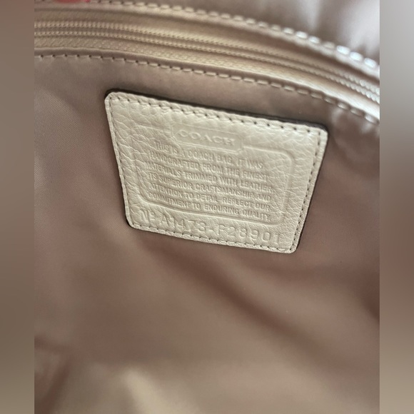 Authentic Coach Tote Bag - Picture 15 of 16